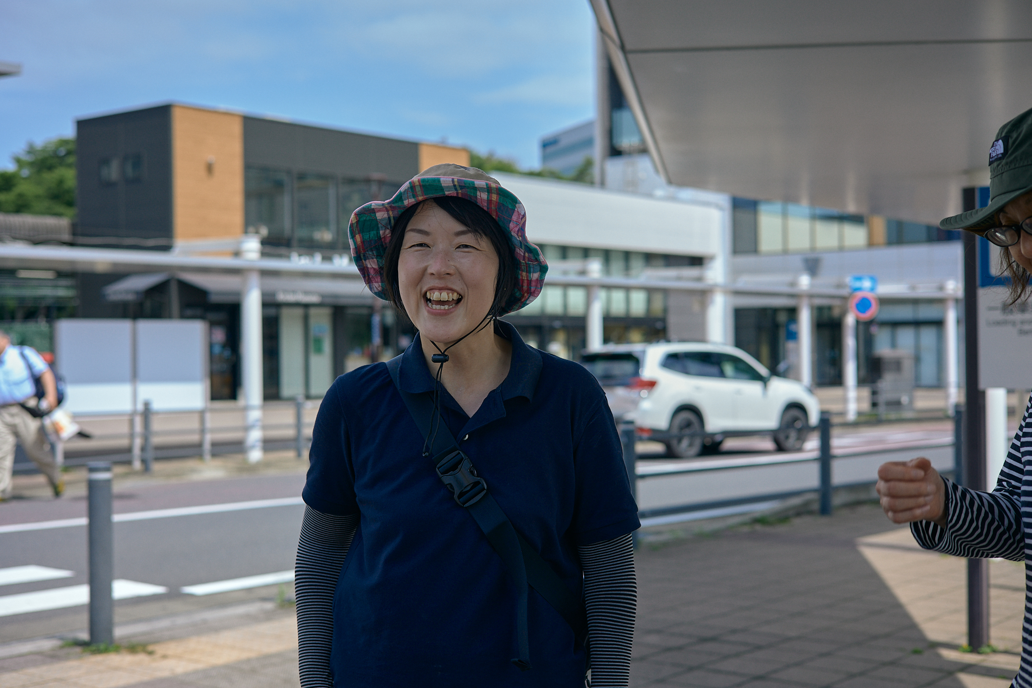 勝田駅前花壇コキア植栽作業 ひたちなかベストライオンズクラブ 茨城