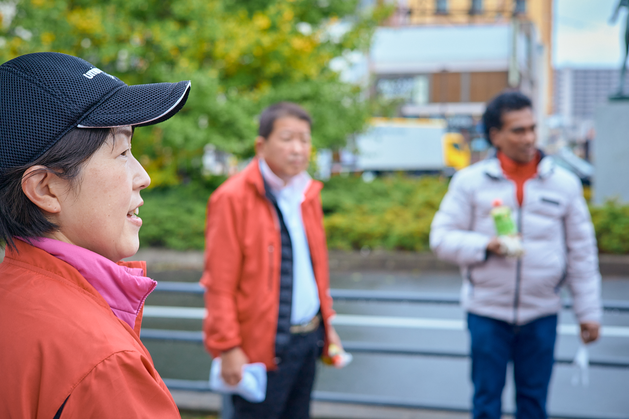 駅前花壇花植え作業 ひたちなかベストライオンズクラブ